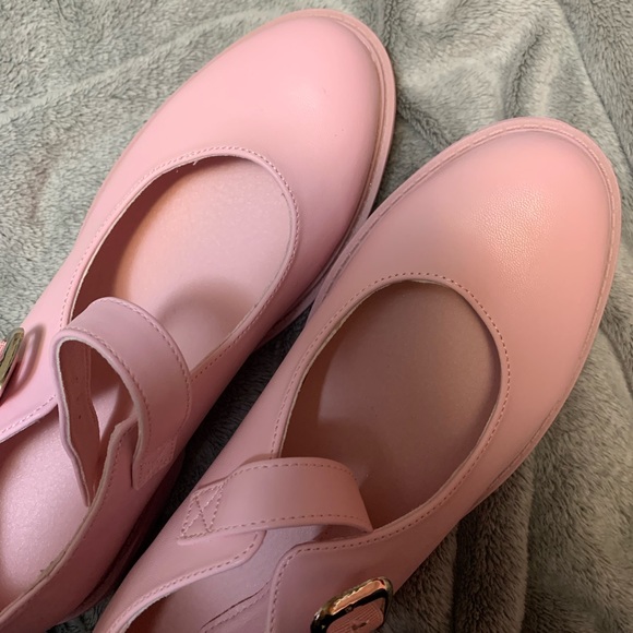 Pink Mary Jane Platforms , size 8 , i absolutely love the color on these!! - Picture 3 of 3